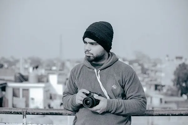 Monochrome Edit